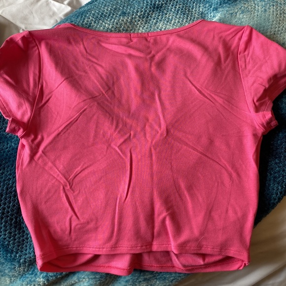 Brand new pink crop top - Picture 3 of 5